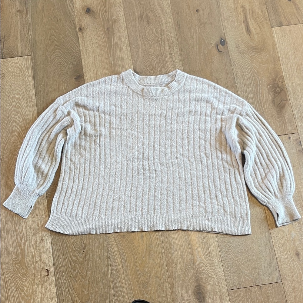 Aerie Cream Crew Neck Sweater ribbed size medium oversized